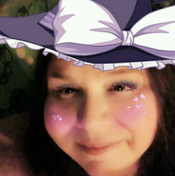 Meet your Posher, Christy - Picture 1 of 1